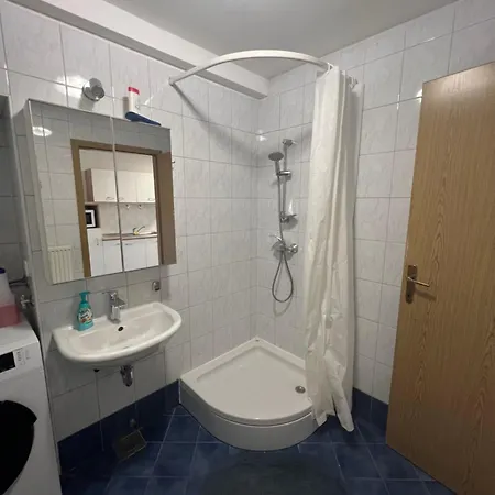 Apartma Golovec Апартаменты Любляна