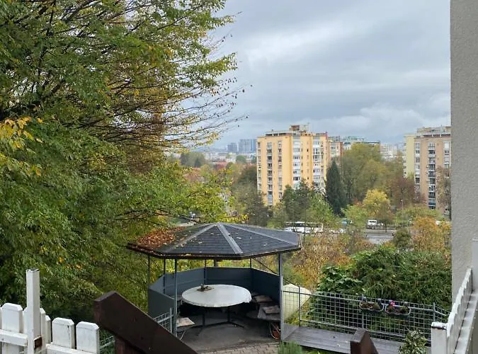 Apartma Apartma Golovec *